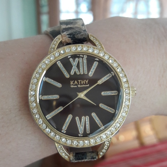 Vintage Kathy Van Zealand Watch - Picture 4 of 4